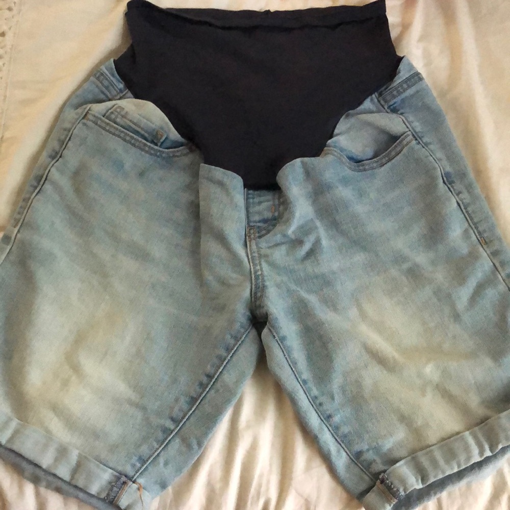 Old Navy Maternity Denim Shorts